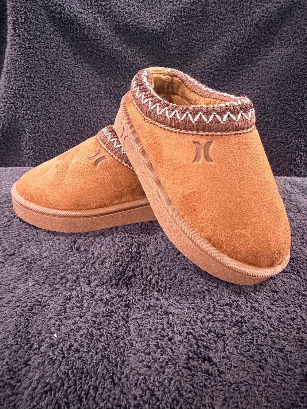 Hurley Kids Tan Cozy Slip-On Slippers